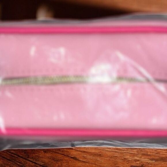 Dabney Lee Makeup Bag Pink Hearts Toiletry Cosmetic New With Tags Bag - Picture 5 of 5